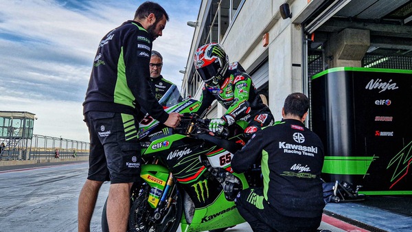 SBK, Test Aragon: Rea e la Kawasaki al comando nel Day 1