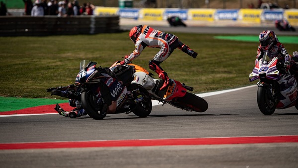 MotoGP, il caso Marquez non finisce mai: sospesa la pena
