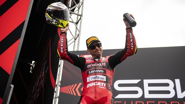SBK, ufficiale: Alvaro Bautista e Ducati insieme anche nel 2024