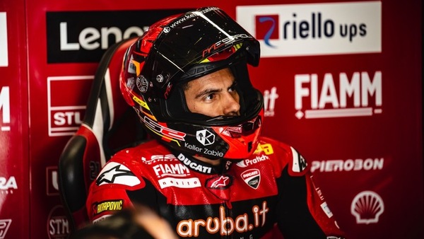 SBK, Rinaldi su Bassani: "Il contatto? Lo ha fatto apposta, ma ha perso più di me oggi"