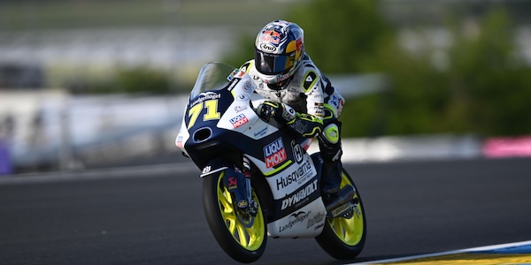 Moto3 Prove libere 1: Suzuki e Moreira fanno il vuoto, quarto Migno