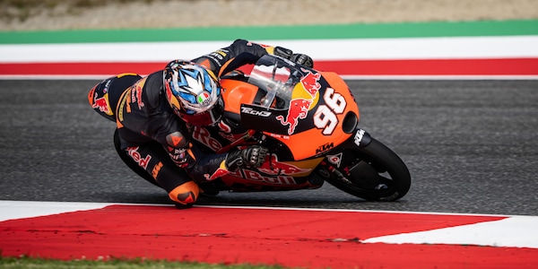 Moto3, Holgado vince con maestria e precisione al Mugello. Ottavo Rossi