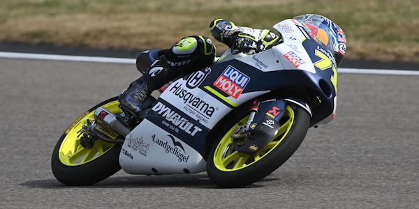 Moto3, grande inizio per Sasaki al Sachsenring. Nepa ottavo