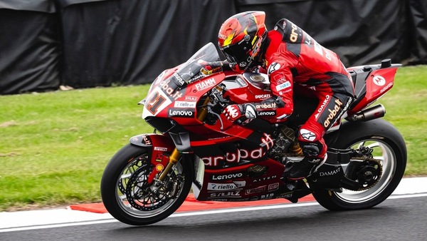 SBK Donington, Rinaldi: "Quest'anno sembra che non debba girare nulla"