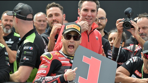 SBK Donington, Bautista: "Non ho fatto tripletta, siete felici?"