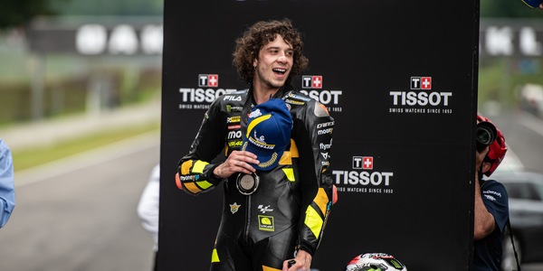 MotoGP, Bezzecchi: "Rossi il mio idolo, ma ciò non significa odiare Marquez"