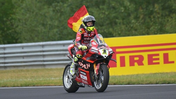 SBK Most: Razgatlioglu cade, Bautista vince Gara 2