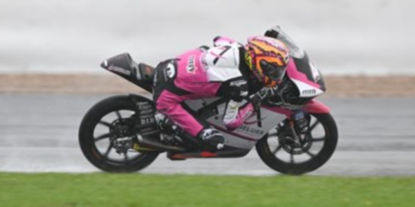 Moto3, prove libere Silverstone: Ortolà il più rapido sotto la pioggia