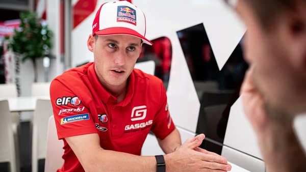 Espargarò: "Molti piloti non studiano, ritrovandosi disoccupati"