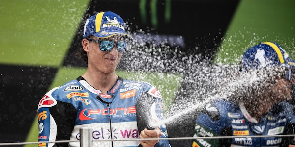 MotoE, Barcellona parla italiano: Mattia Casadei è il nuovo leader