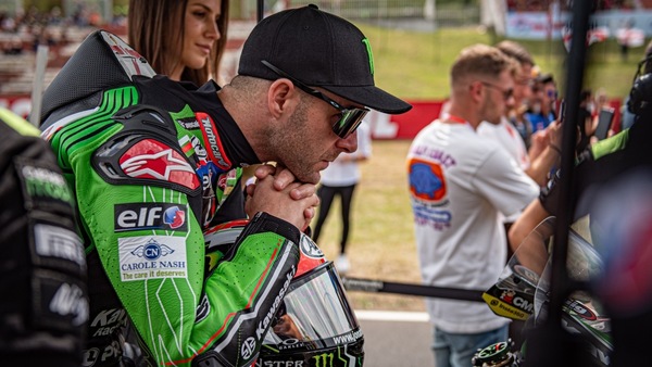 SBK, Rea: "Ho pensato al ritiro, poi ecco una nuova sfida. Ora punto ad Agostini"