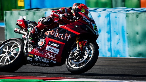 SBK, Magny-Cours: Rinaldi: “Ora riesco a dare il 100% senza pensare ai contratti”