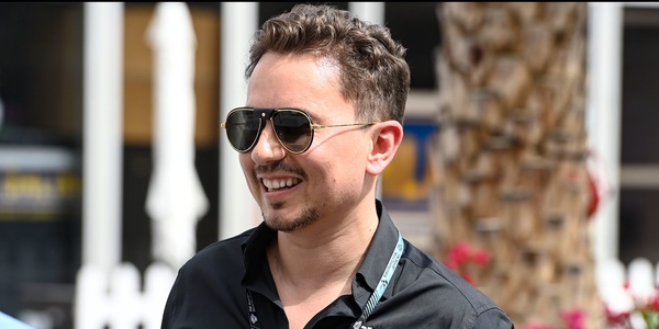 Jorge Lorenzo sfida Valentino Rossi: "Vorrei gareggiare contro di lui"