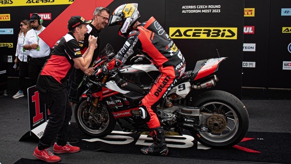 SBK, ufficiale: Petrucci e Barni insieme anche nel 2024