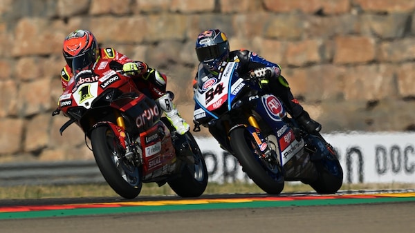 SBK: Bautista a Portimao per la gloria, Razgatlioglu per la speranza