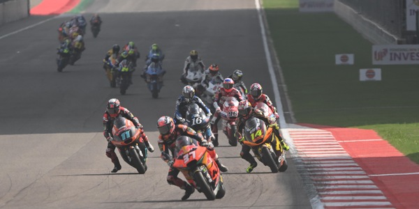 Moto2, Acosta in Indonesia per seminare Arbolino