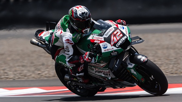 MotoGP, che rientro per Alex Rins a Mandalika: è subito top10