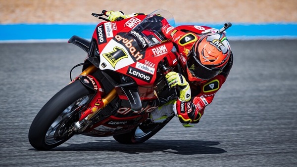 Bautista prepara la festa: pole a Jerez, Razgatlioglu 7°