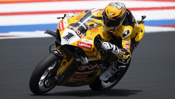 SBK, Jerez: Bautista vince su Razgatlioglu una Gara 2 meravigliosa