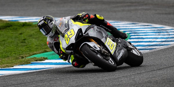 SBK: Iannone subito veloce ma la strada è ancora lunga