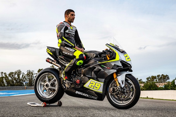 Iannone dopo i test SBK: “Alla guida di Ducati con l'entusiasmo di un bambino”