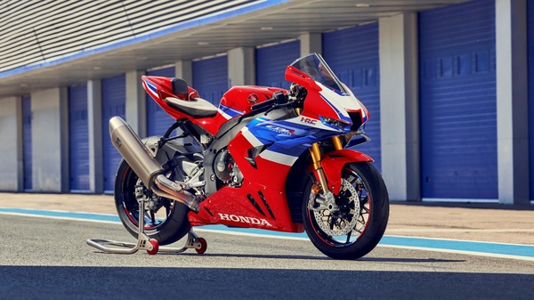 Honda aggiorna la CBR1000RR-R per il 2024: basterà per vincere in SBK?