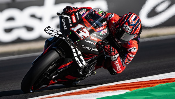 GP Valencia: penalità per Vinales, Bagnaia in pole
