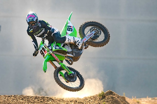 MXGP: le prime immagini di Seewer in verde