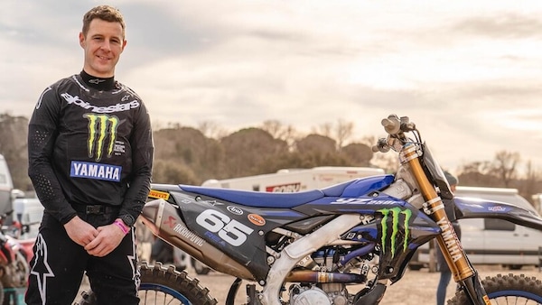 SBK: Jonathan Rea sulla Yamaha YZ250F insieme ai suoi figli