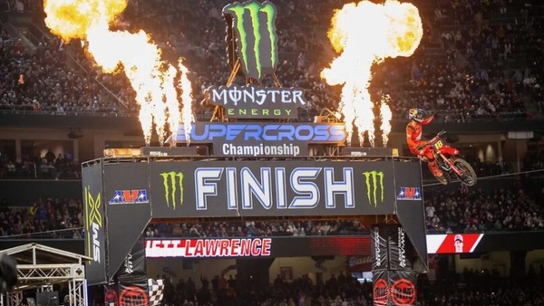 Anaheim 1: la notte magica di Jett