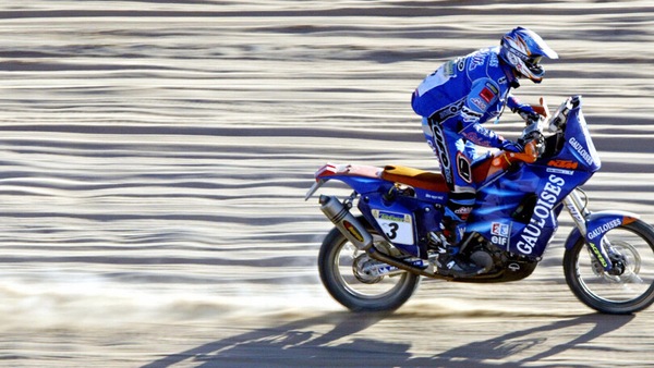 Fabrizio Meoni corre ancora con Gioele alla Dakar