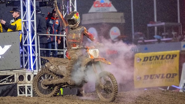 450SX: Chase la macchina del fango