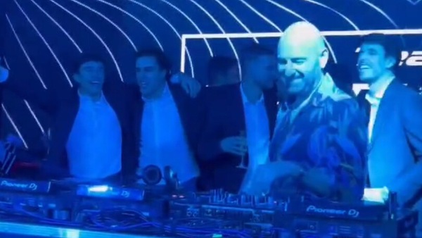 MotoGP, Marc Marquez-show al Cocoricò sulle note dei Ricchi e Poveri