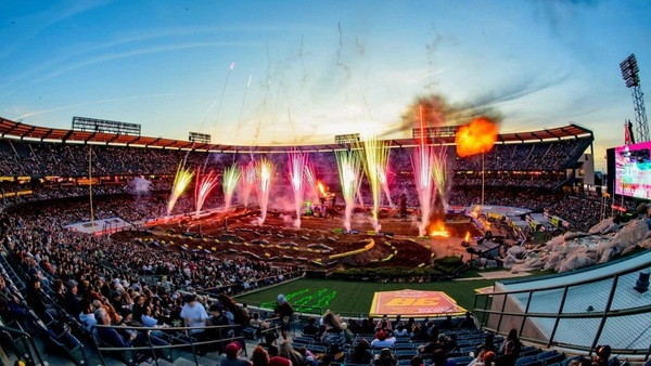 SX250: Kitchen vince ad Anaheim 2