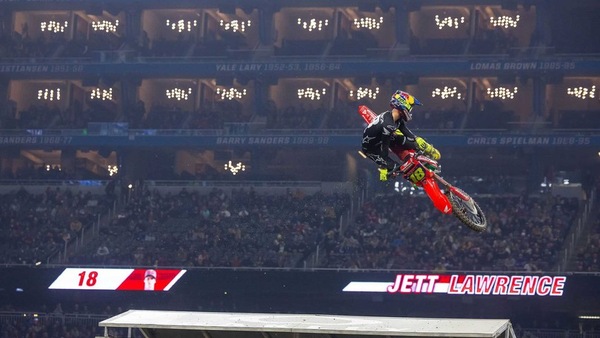 SX450: Jett vola a Detroit