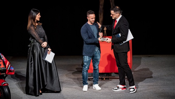 Caschi d'Oro, Dovizioso: "2024? Il mercato condizionerà le prime gare"