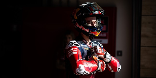 Via i secondi: Pedro Acosta sale sul ring della MotoGP