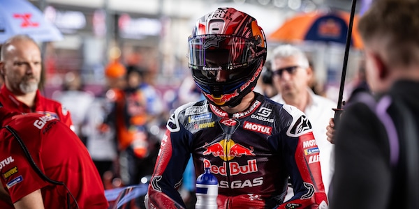 In Qatar Acosta brilla e scherza sulla MotoGP: “che cosa ca… ci faccio qua?”