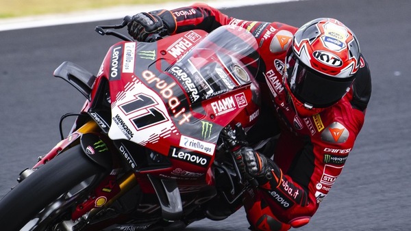 SBK, Test Barcellona: Bulega al comando nel Day 1 davanti a Toprak