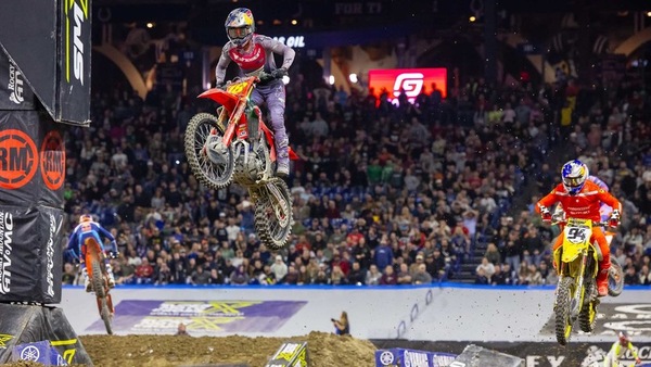 SX450: Jett tre volte re di Indianapolis