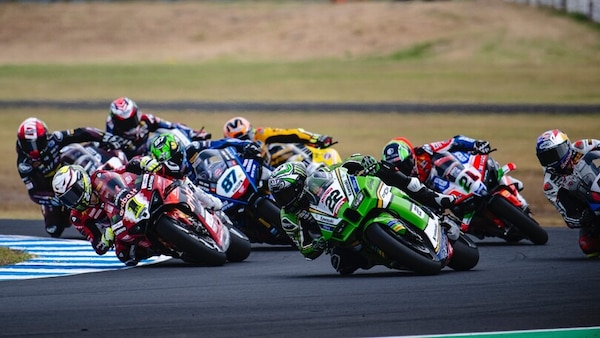 SBK Barcellona: Bulega cerca il colpaccio e guida gli italiani in casa di Bautista