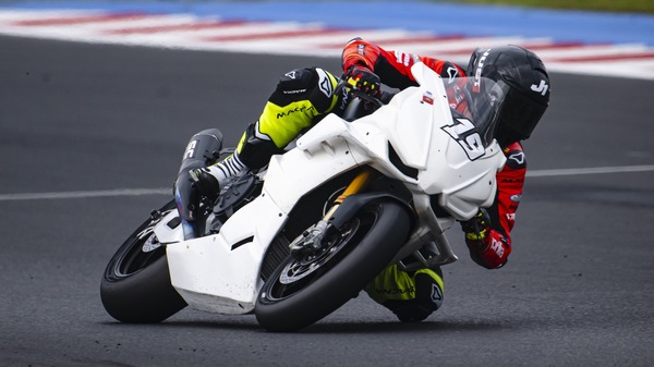 CIV, Test Misano: Bernardi al top in SBK, Bartolini leader in Moto3