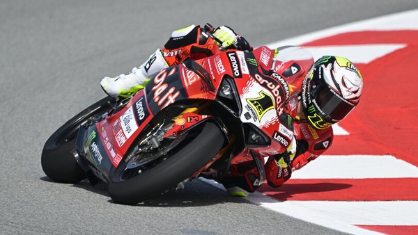 Superbike, Bautista ritrova il sorriso: “Sono tornato quello del 2023”