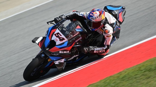 SBK: pole favolosa di Razgatlioglu a Barcellona, Bulega e Iannone nella sua scia