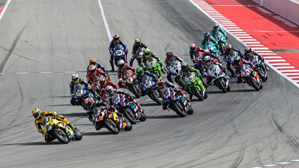 SBK, le pagelle di Barcellona: Razgatlioglu brucia le tappe, Bulega regge l'urto