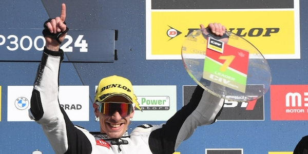 Sabatucci si prende la Supersport 300 in volata su Coppola e Nunez