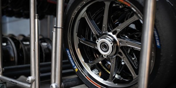 MotoGP, la parola a Michelin: "Non si parla più della pressione gomme"