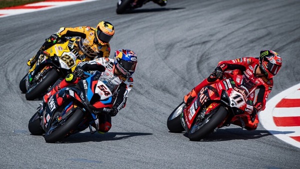 La SBK sbarca ad Assen: incognita per Bulega e Iannone, occasione per Bautista