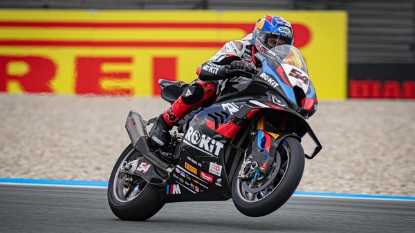 Razgatlioglu da favola: vince Gara 2 ad Assen, 4° Iannone