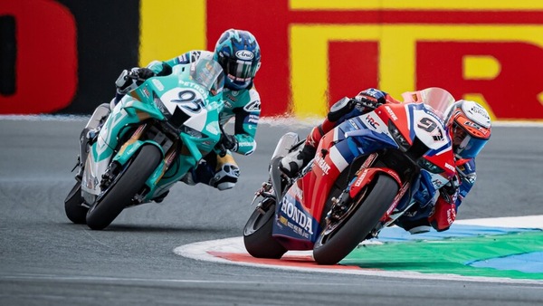 SBK: ennesimo disastro per Honda, salvata dalla pioggia e da... Mackenzie